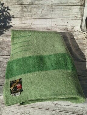 Vintage Trapper Point 4 Point Green Wool Blanket